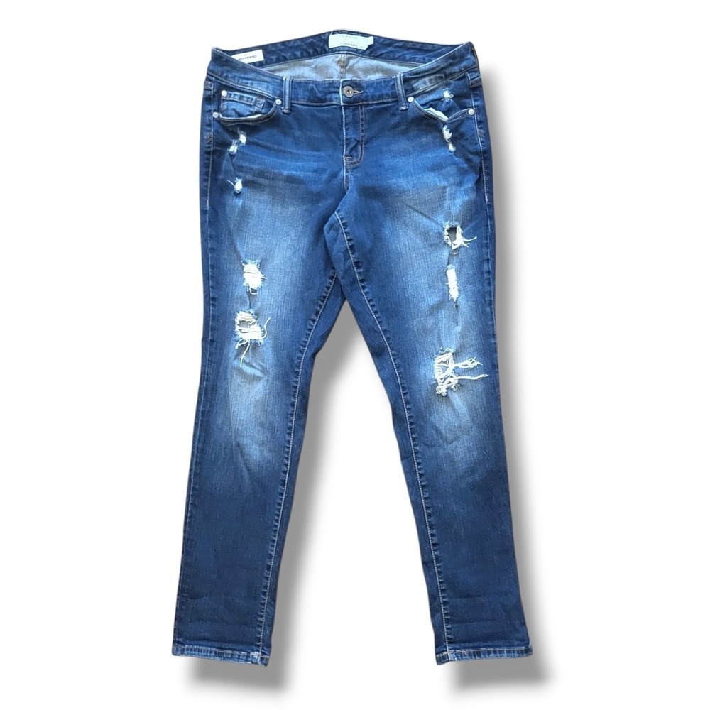 Torrid Boyfriend Straight Jeans Women's 12R Distressed Stretch Medium Wash